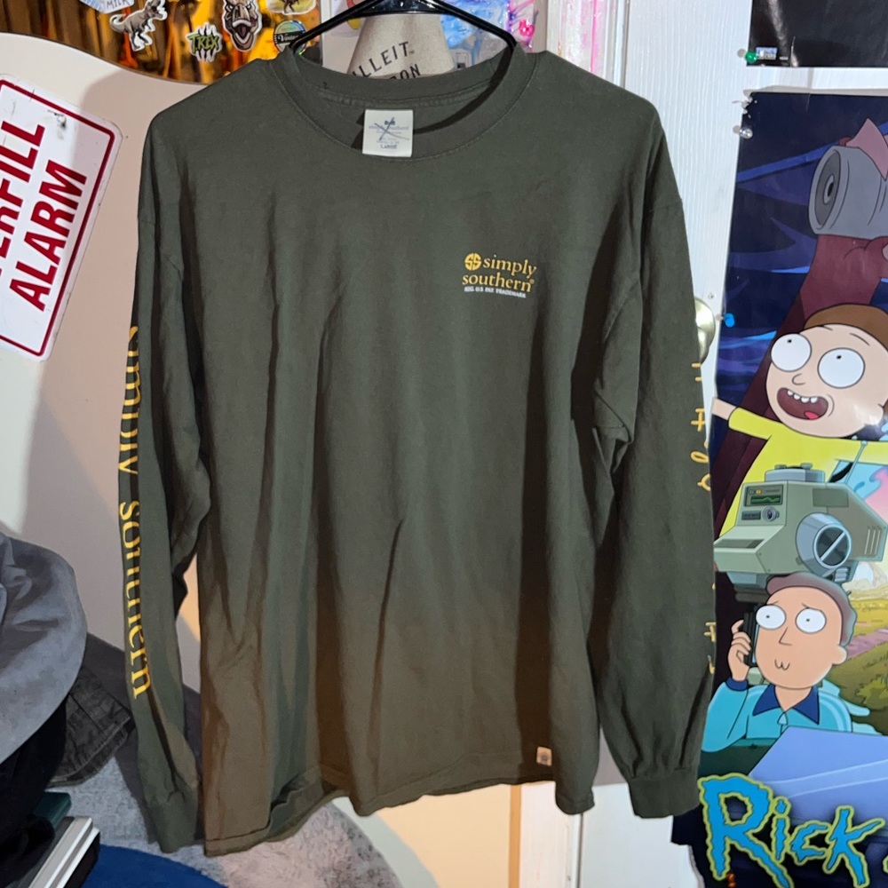 Lg Mens Simply Southern long sleeve NWOT